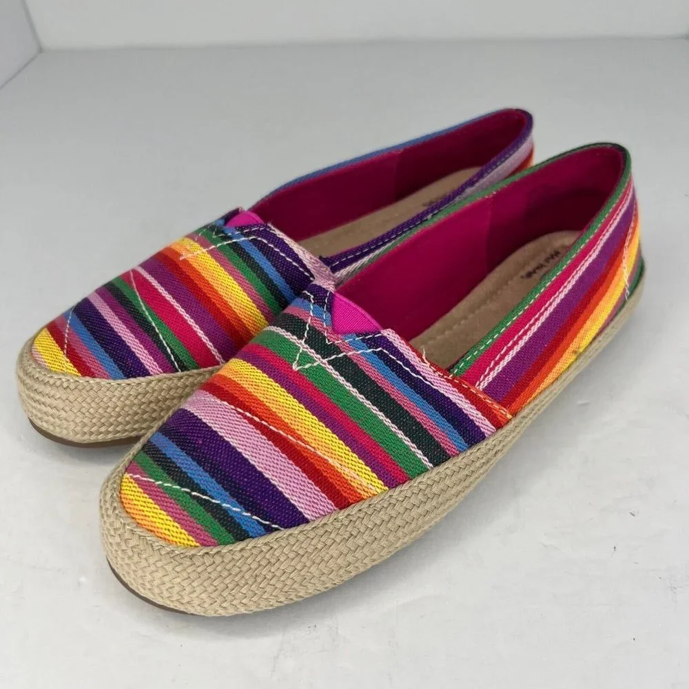 Maui Island Womens Tiki Multicolor Canvas Color Striped Size 7M Slip On Shoes